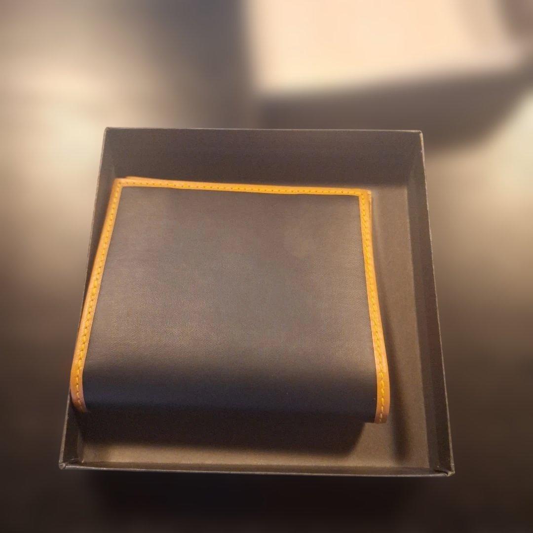 ネイビー レザー 二つ折り財布