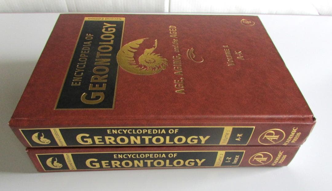 Encyclopedia of Gerontology(第2版・全2巻) 洋書