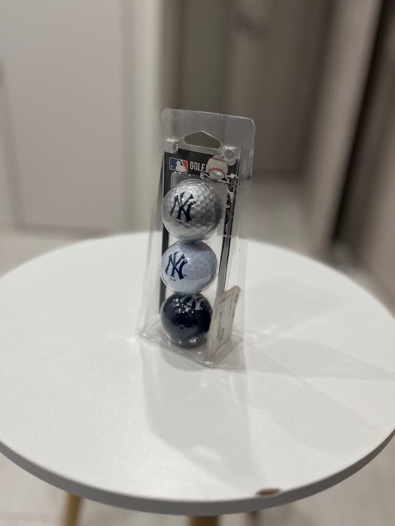 ニューヨーク・ヤンキース ゴルフボール 3個セット