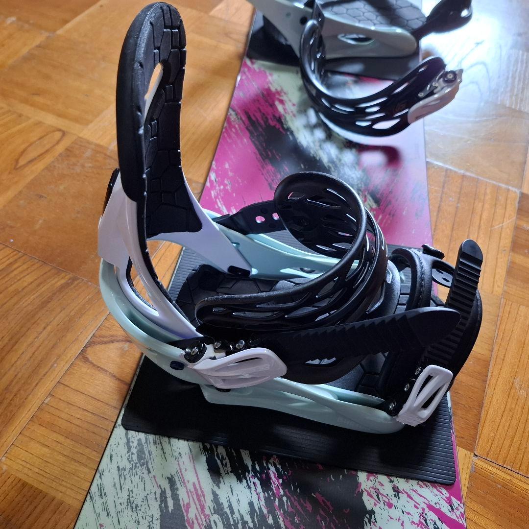 BURTON GROM 130cm 　キッズスノーボードバインディング２点セット