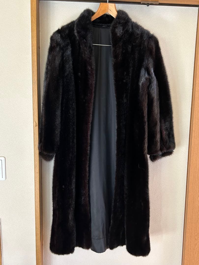 ミンクロングコートとシルバーフォックスマフラー