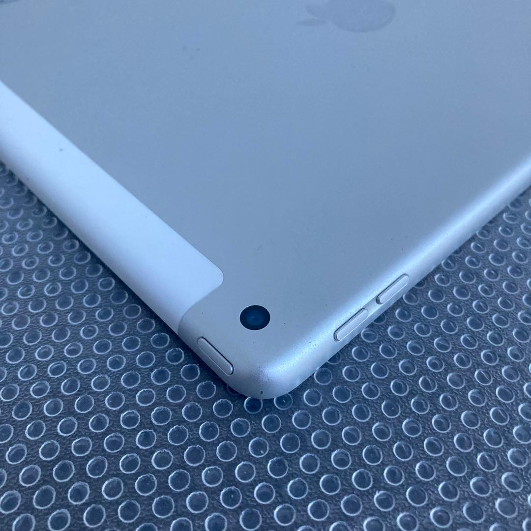 795【早い者勝ち】電池良好☆iPad7 第7世代 32GB SIMフリー☆