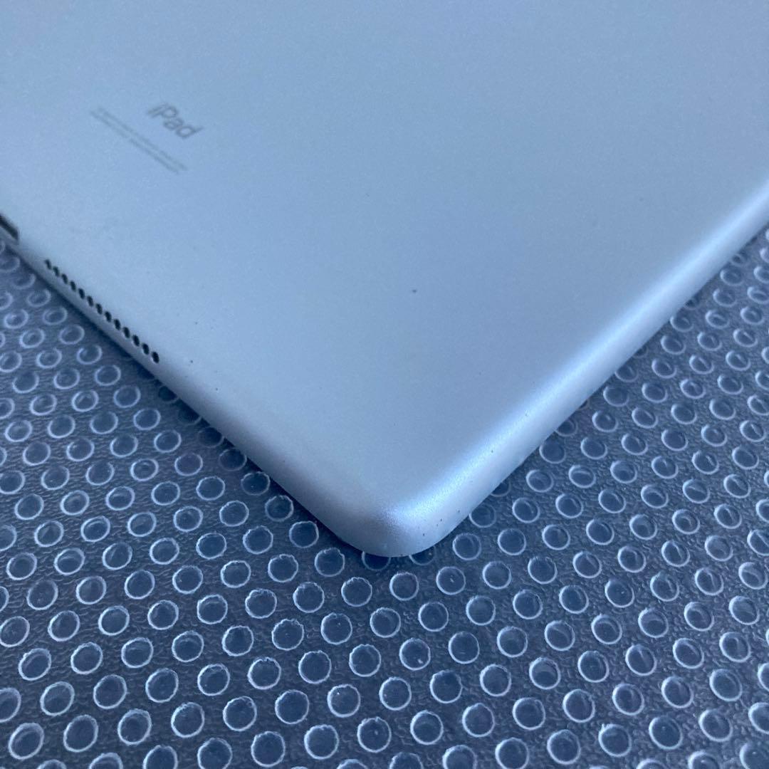 795【早い者勝ち】電池良好☆iPad7 第7世代 32GB SIMフリー☆