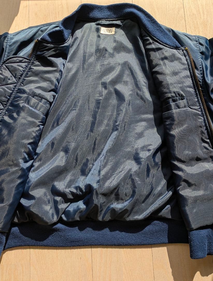 【12日迄年末年始値下中】サントリーボス BOSSジャン MA-1 希少刺繍