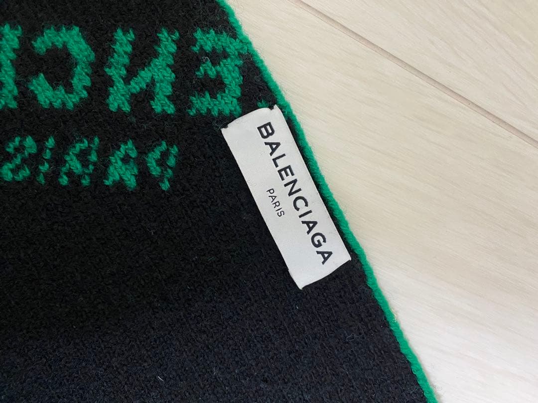 BALENCIAGA グリーン ニットマフラー