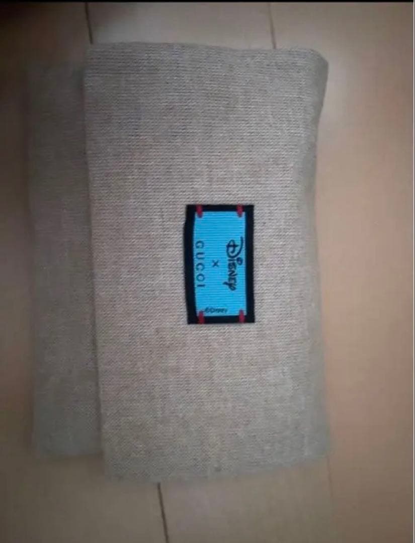 GUCCI　グッチ　ディズニーコラボ　ドナルド　二つ折り財布