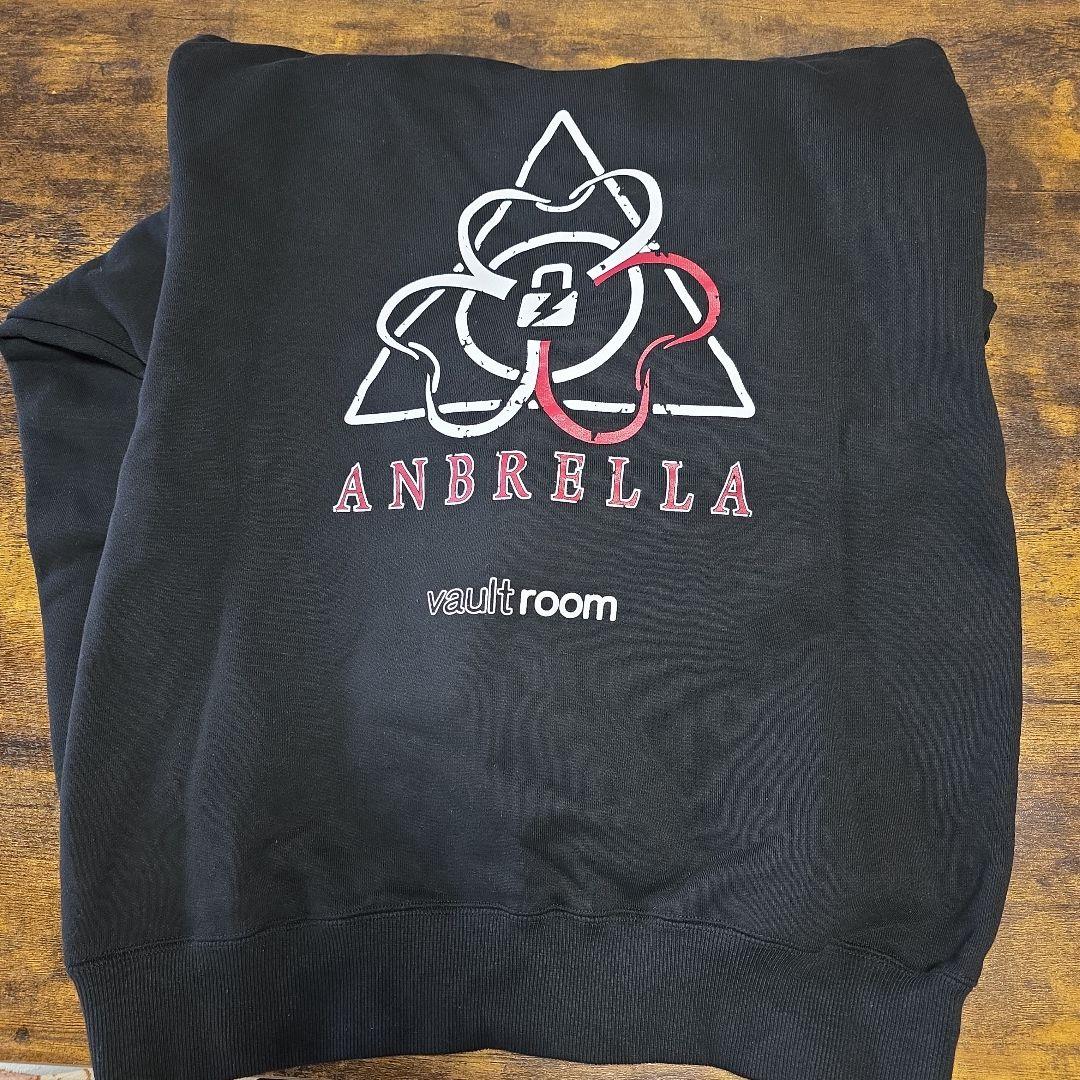vault room 餡ブレラパーカー