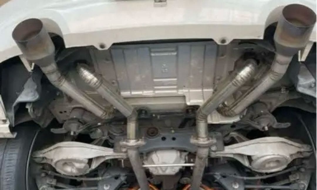 スカイラインクーペ　ワンオフマフラー