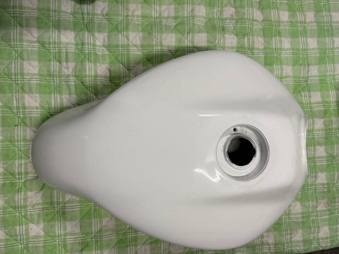 カズ様購入品 ホーネット 250 タンク、フロントフェンダー、リアカウルセット