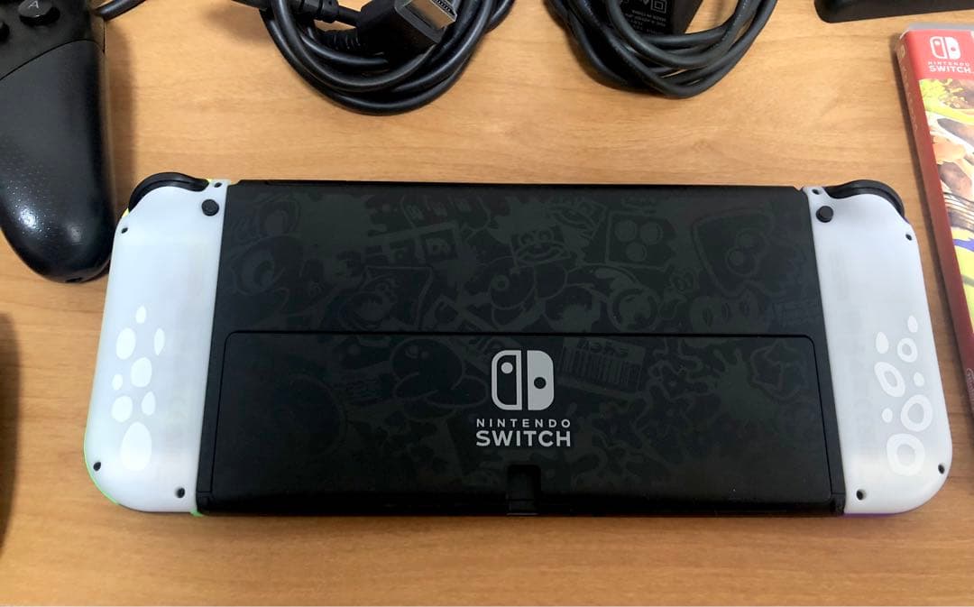 Nintendo Switch 本体（有機EL）+ ゲーム2本＋Proコンセット