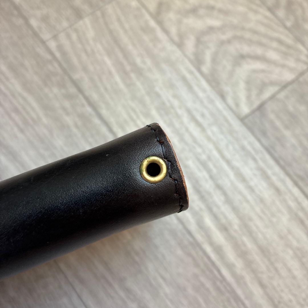 【茶芯ブラック】ミドルトラッカーウォレット　真鍮　黒ステッチ　お札を折らずに収納