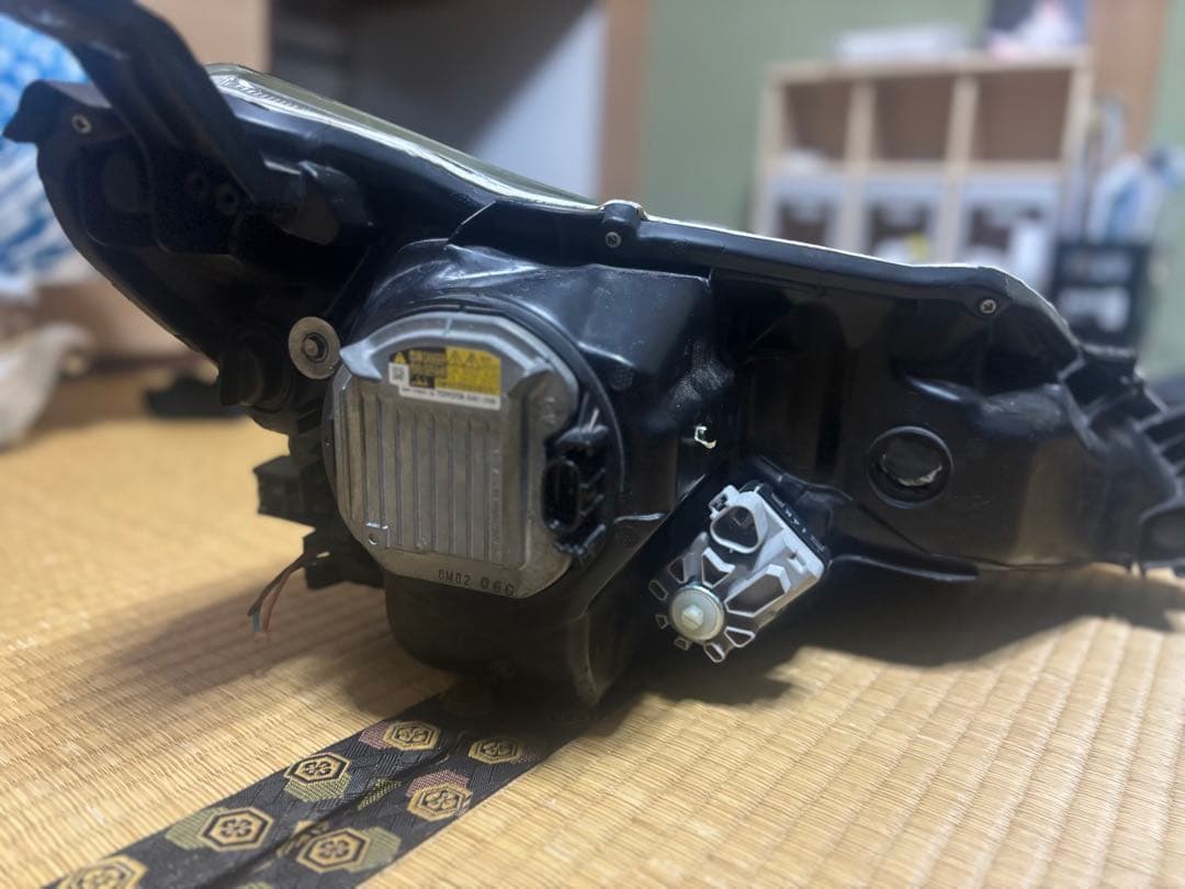 値下げ中！130系 マークX 純正形状社外 ヘッドライト左右