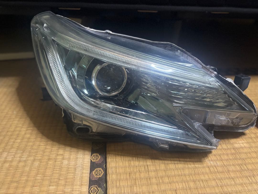 値下げ中！130系 マークX 純正形状社外 ヘッドライト左右