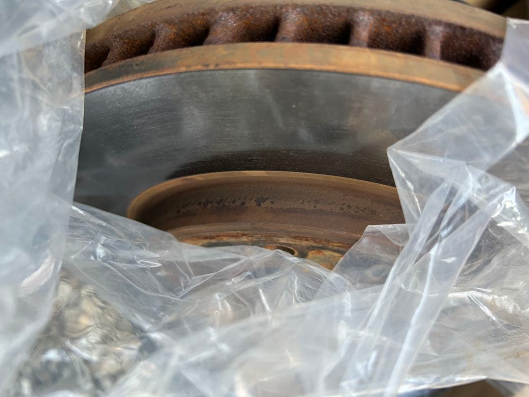 日産セレナ　C27 S-Hybrid 純正ブレーキパッドと純正ローターセット