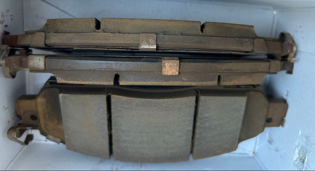 日産セレナ　C27 S-Hybrid 純正ブレーキパッドと純正ローターセット