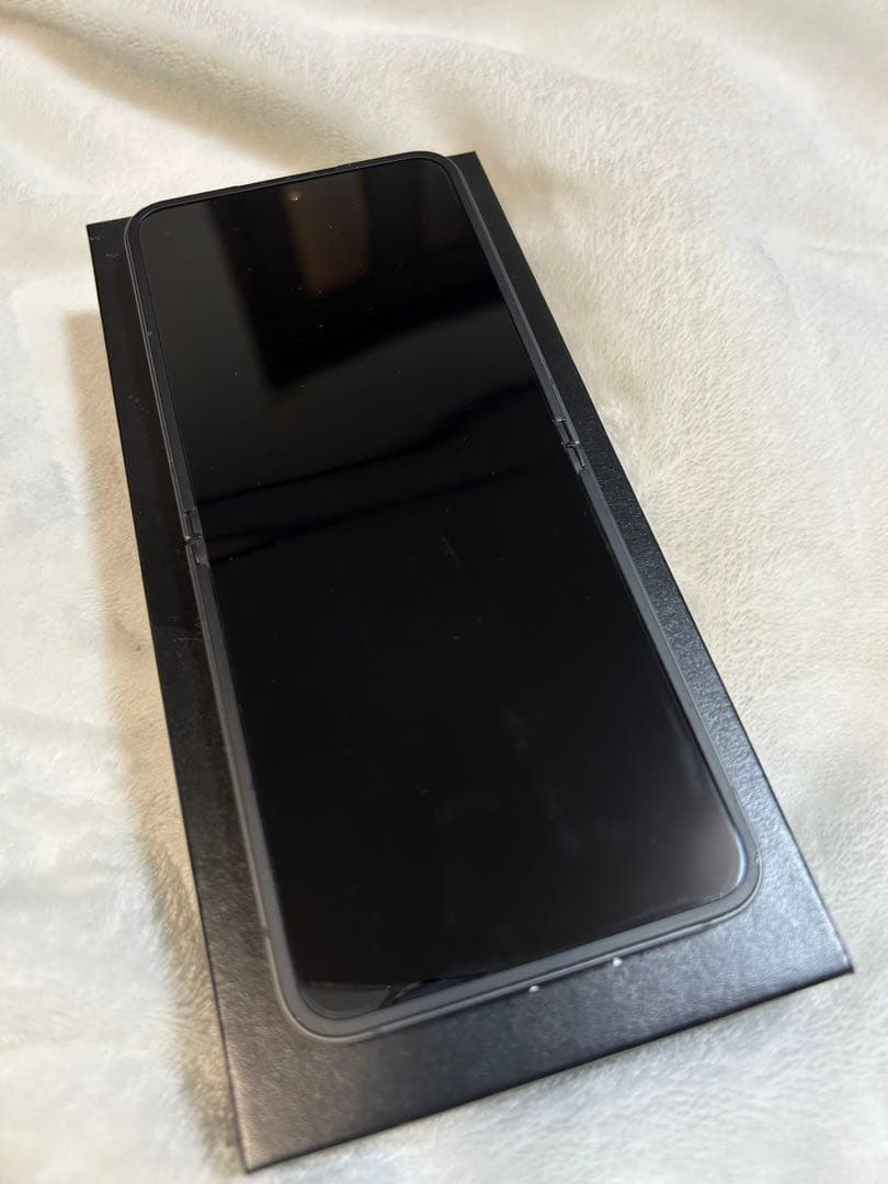 Samsung Galaxy Z Flip6 ブラック 256GB