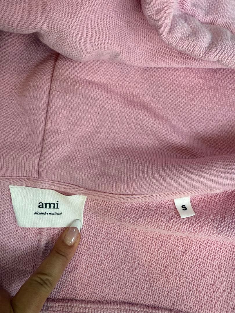 専用AMI ピンク ハート刺繍 パーカー