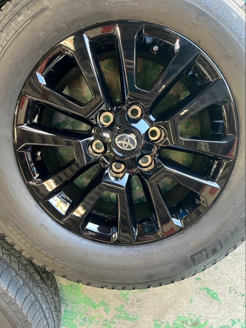 ラウンドクルーザープラド　70th anniversary タイヤホイールセット