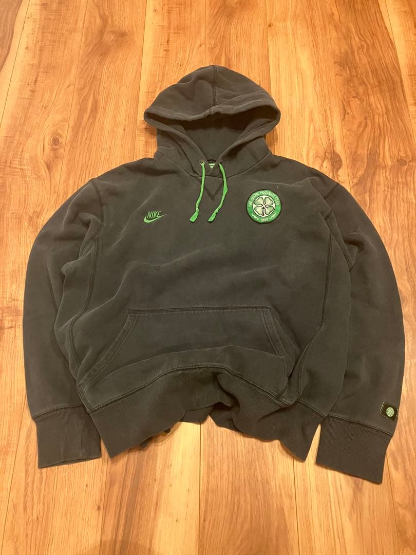 【入手困難】Nike×セルティックFC/スウェットパーカー/ジャージ L