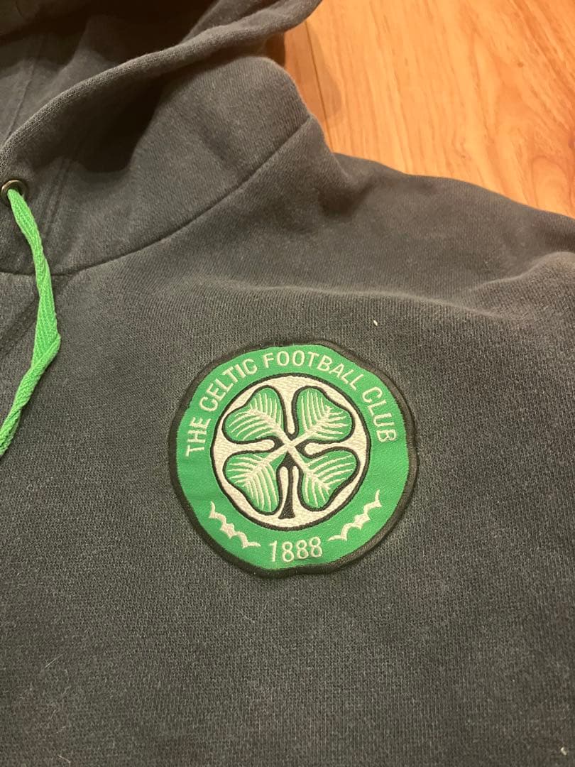 【入手困難】Nike×セルティックFC/スウェットパーカー/ジャージ L