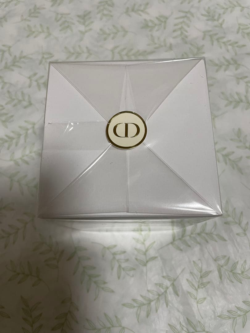 未開封　Diorオー・ド・ヴィ ユー エ レーヴル アイクリーム リフィル 目元