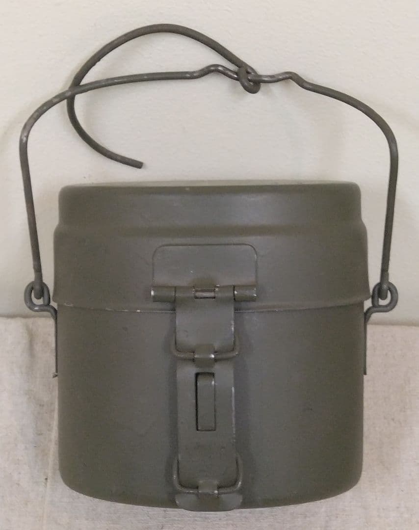 USED スウェーデン軍 ステンレス製飯盒 C