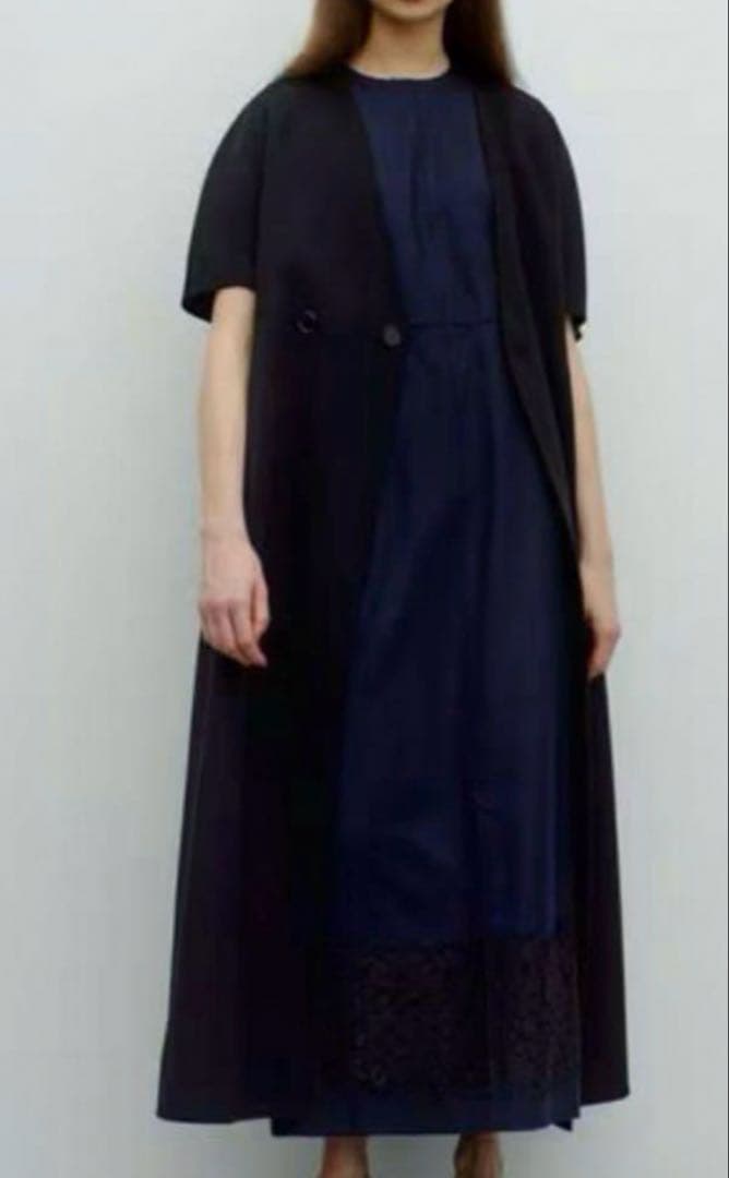 新品未使用　BLAMINK Vカラーロングコート