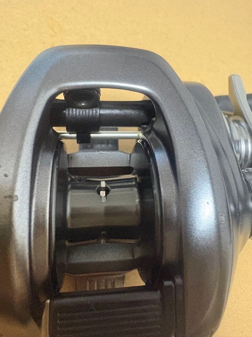 シマノ　22バンタム　RH ノーマルギア