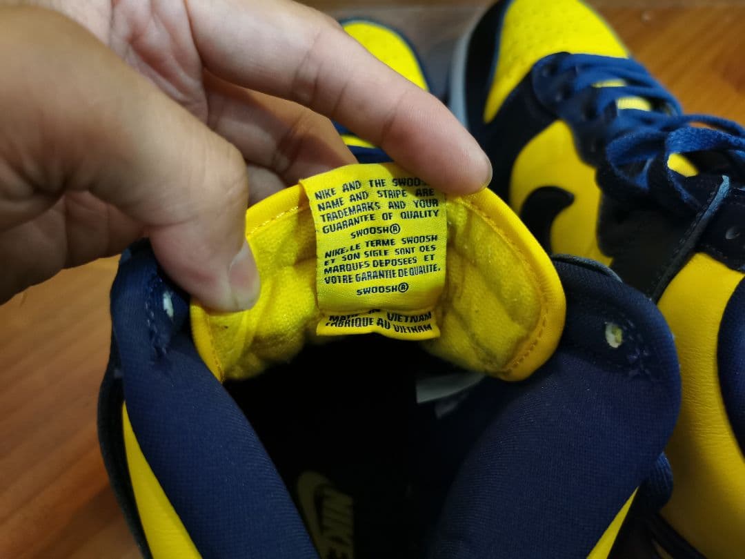 デッドストック商品　ナイキ　ダンクハイ　一番人気ミシガンカラー