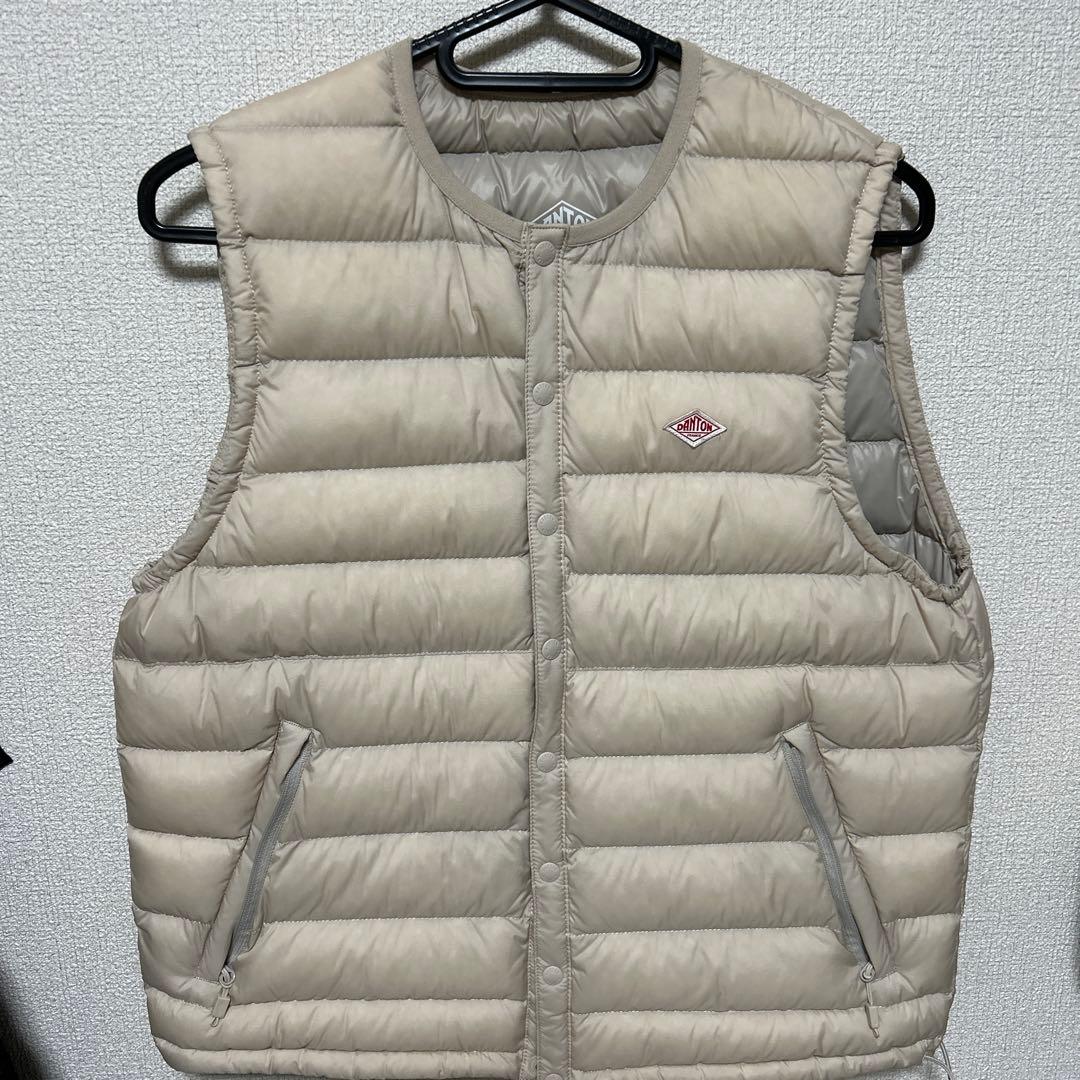 DANTON 白（アイボリー）ダウンベスト