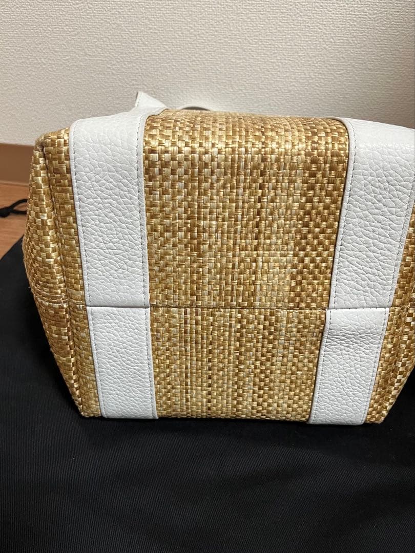 ルネ　Rene Bag\"Souffle\" フラワーモチーフカゴバッグ