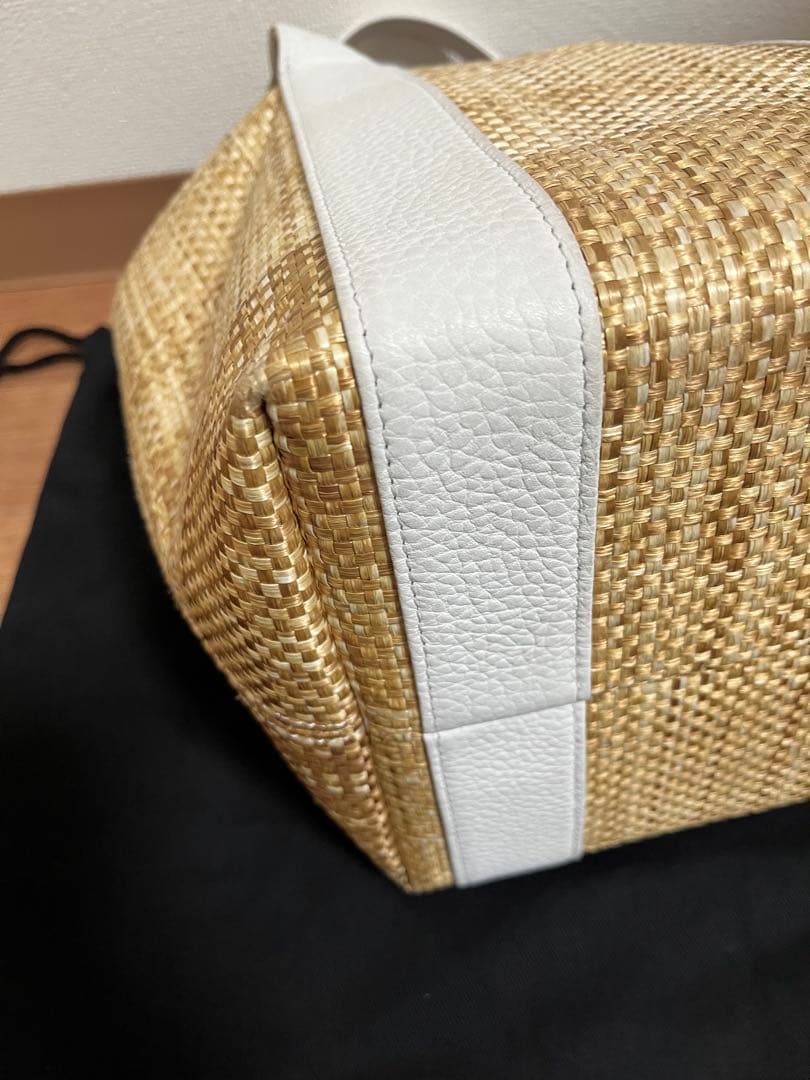 ルネ　Rene Bag\"Souffle\" フラワーモチーフカゴバッグ