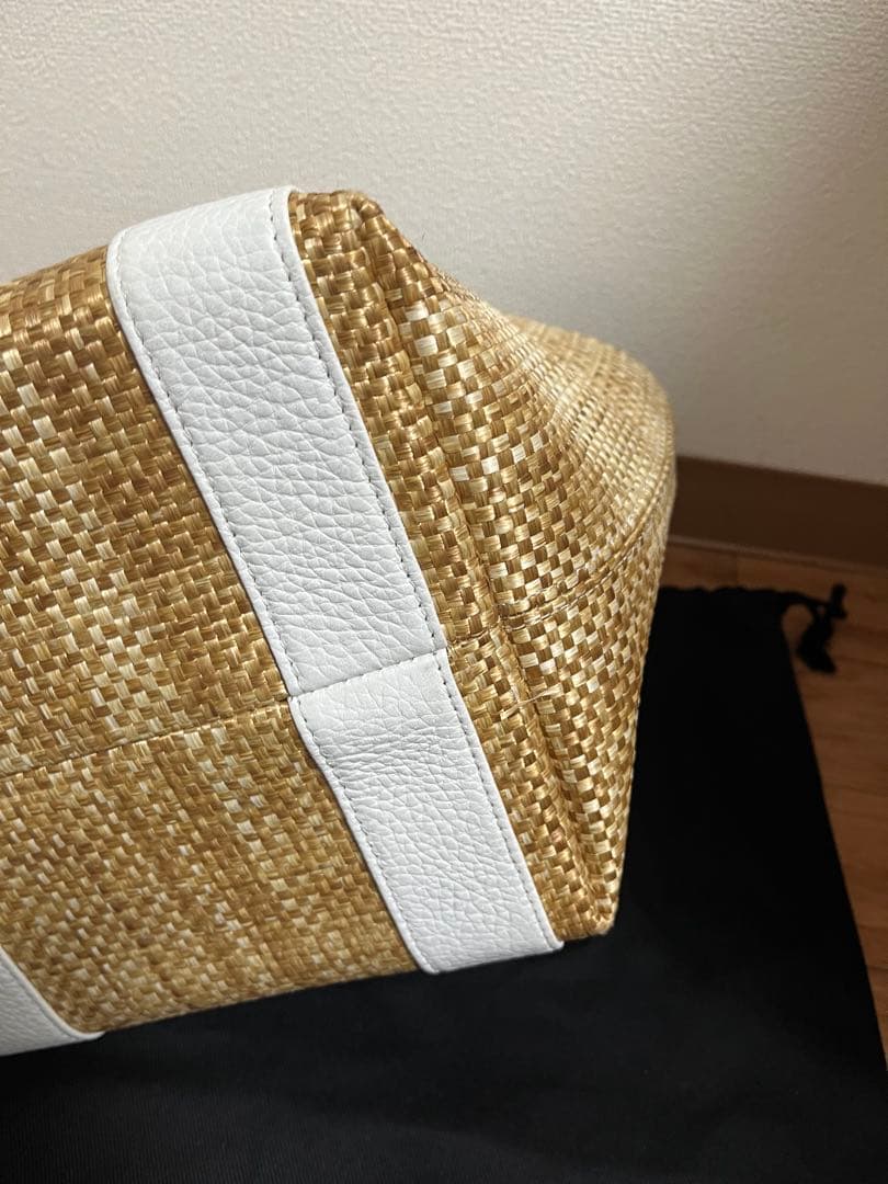 ルネ　Rene Bag\"Souffle\" フラワーモチーフカゴバッグ