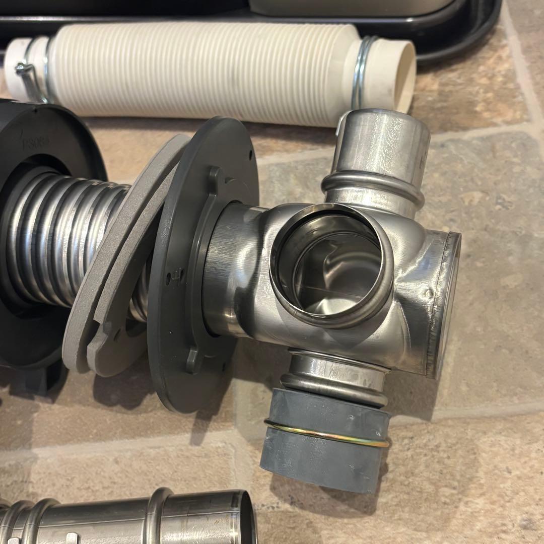 【美品】2022年サンポット CHOFU密閉式石油ストーブ FFR-703RX