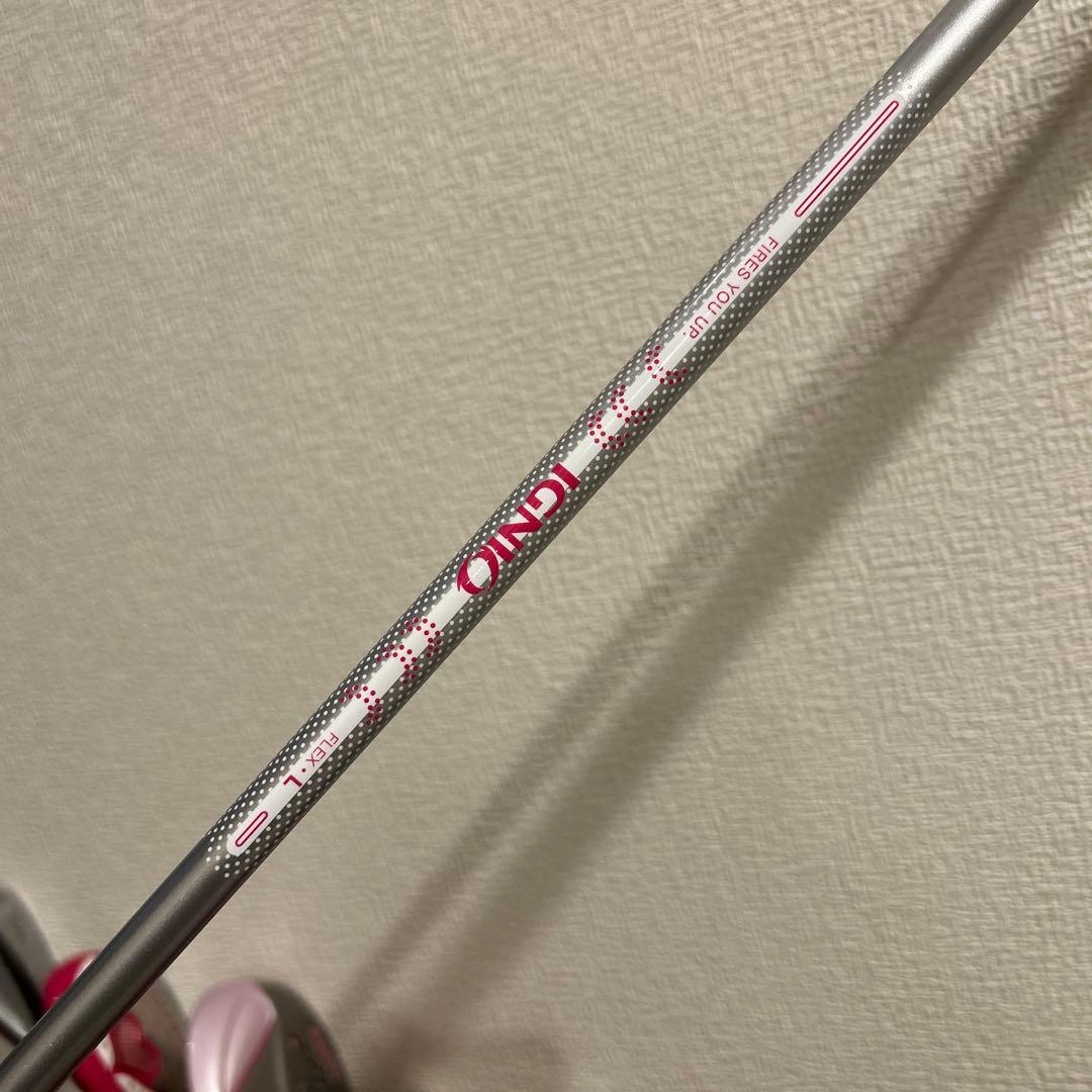 イグニオ他　レディースL 13本　右利き　ゴルフセット　PRGR