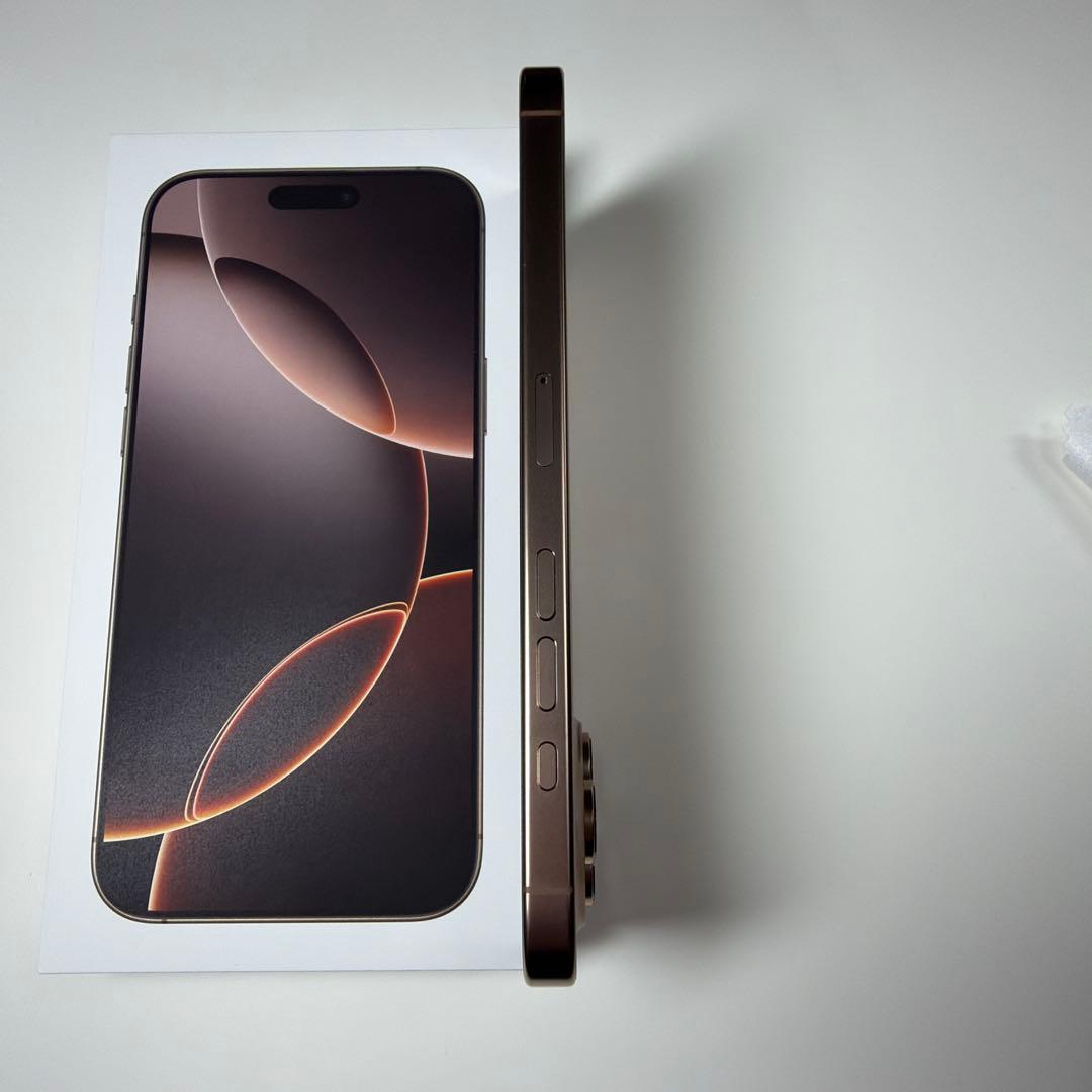 iPhone 16 Pro Max 256GB デザートチタニウム