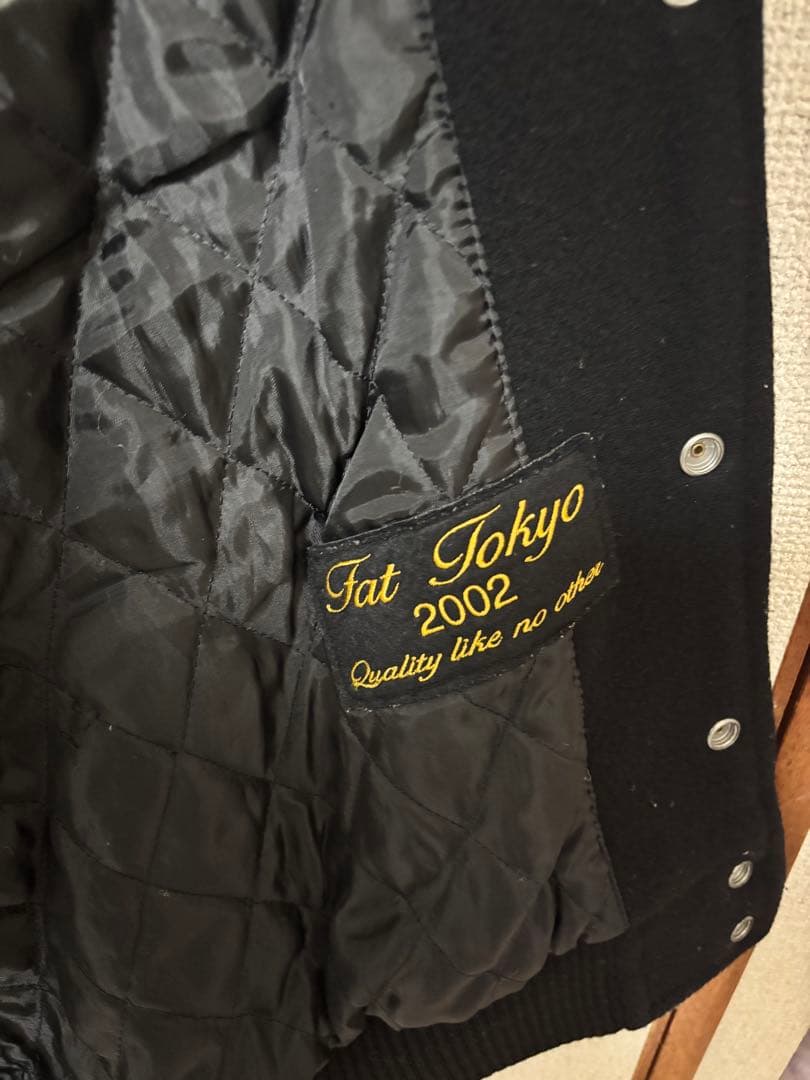 FAT スタジャン 袖レザー 本革 ブラック×イエロー Fワッペン