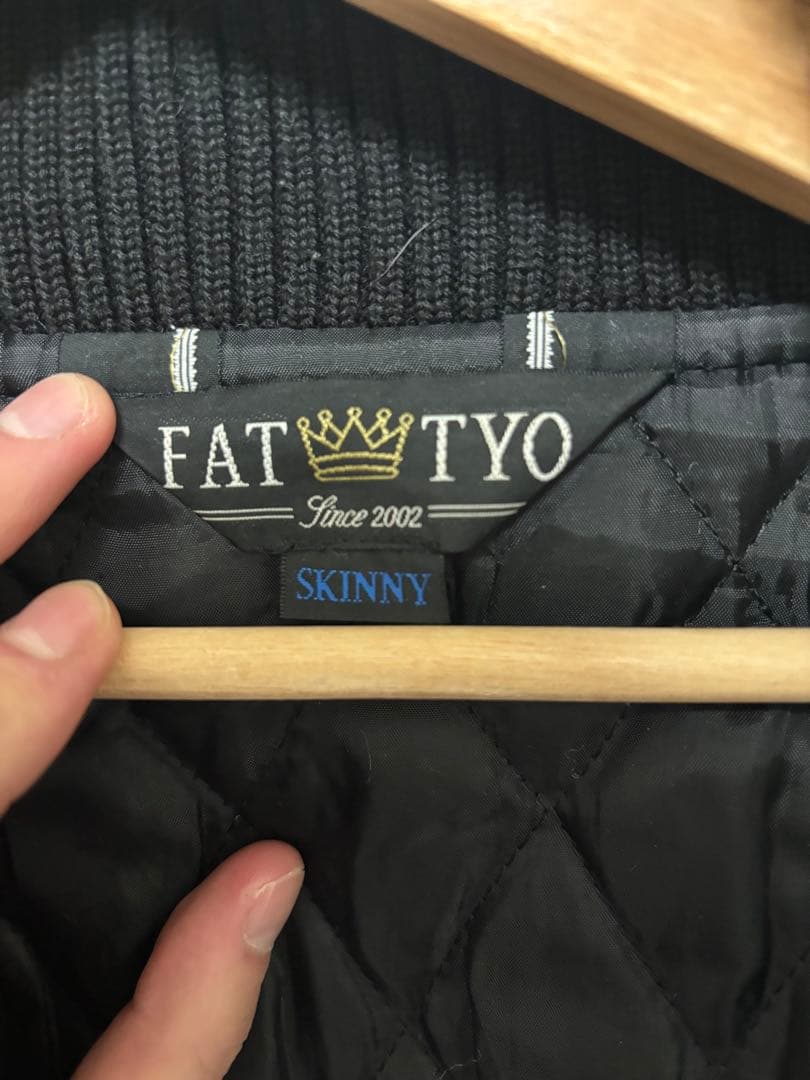 FAT スタジャン 袖レザー 本革 ブラック×イエロー Fワッペン