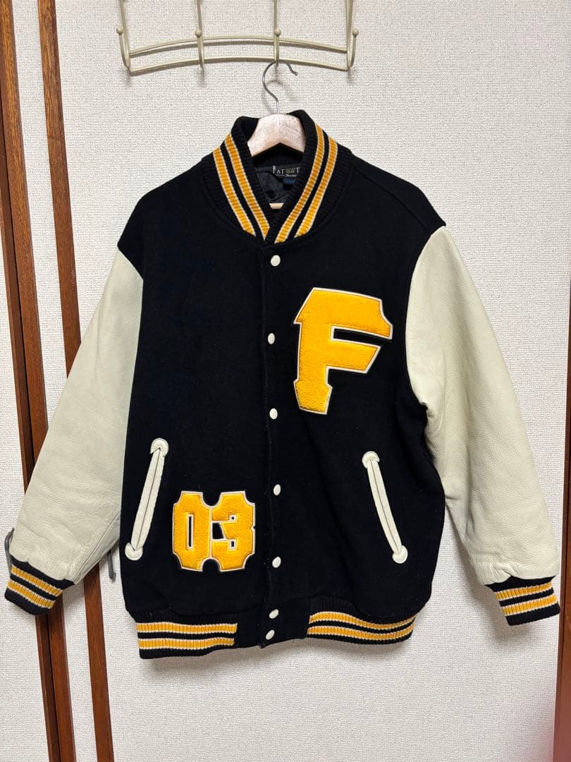 FAT スタジャン 袖レザー 本革 ブラック×イエロー Fワッペン