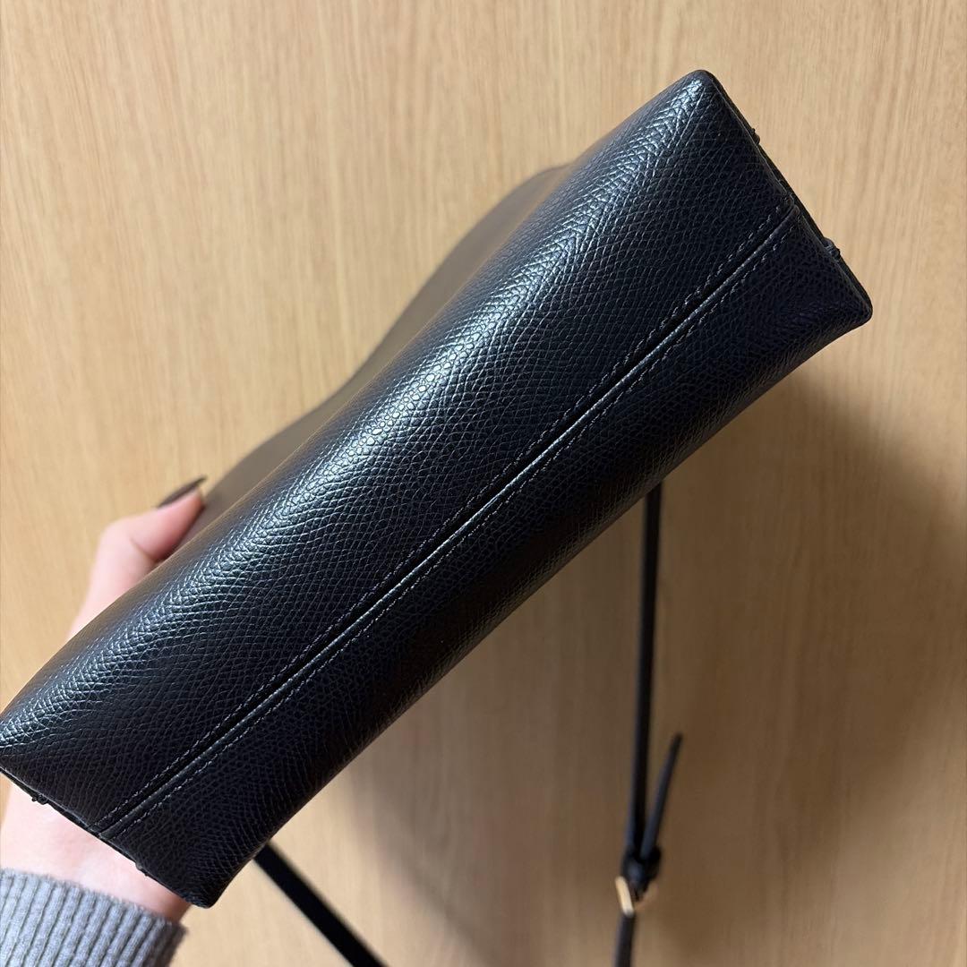 Pさん✩FURLA ブラックレザーショルダーバッグ