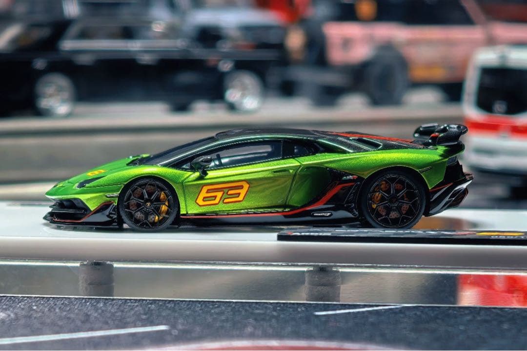 Tardis ランボルギーニ　アヴェンタドール　SVJ 63 緑　1/64