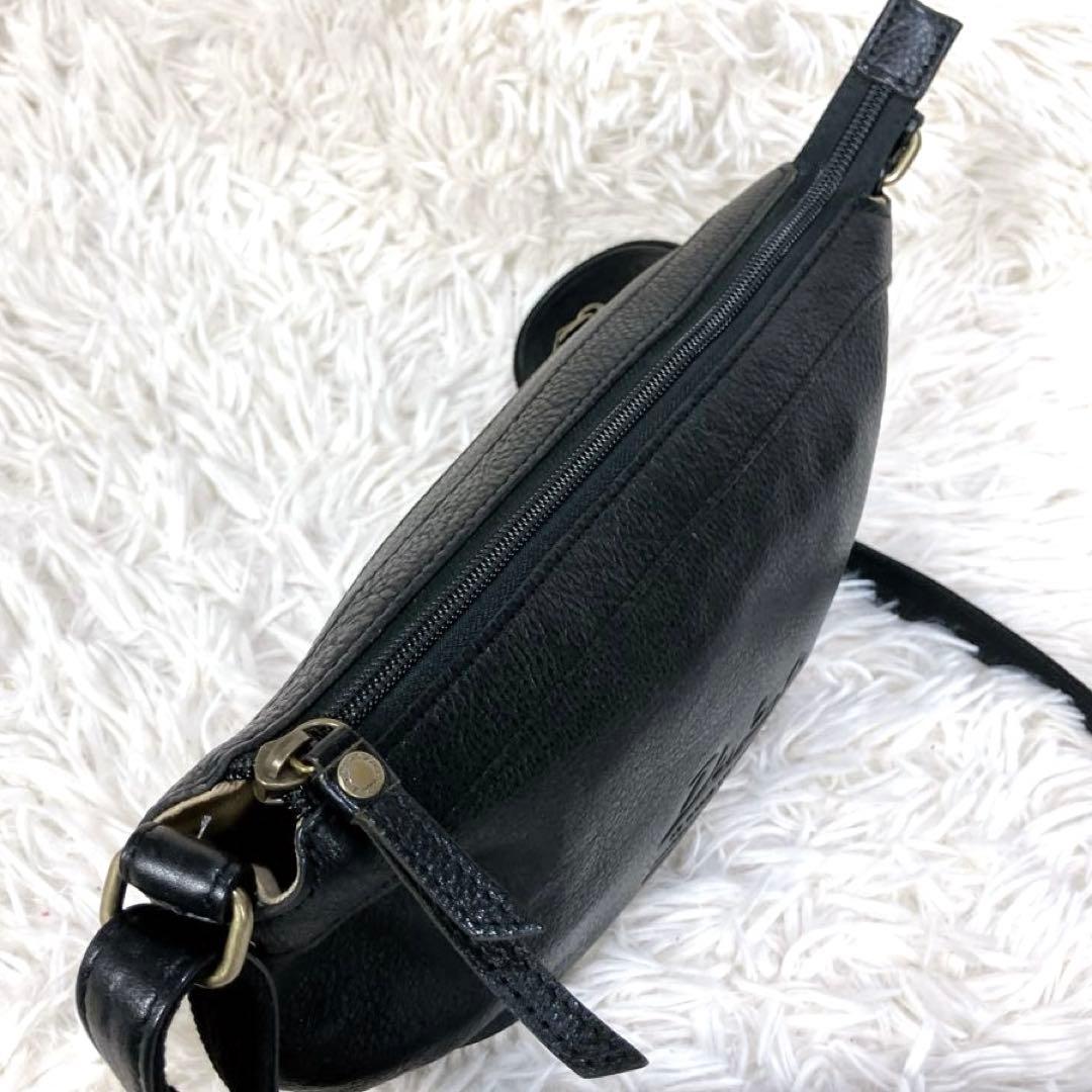 ✨新品 ダコタ ショルダーバッグ ジェントリー レザー ブラック 斜め掛け現行