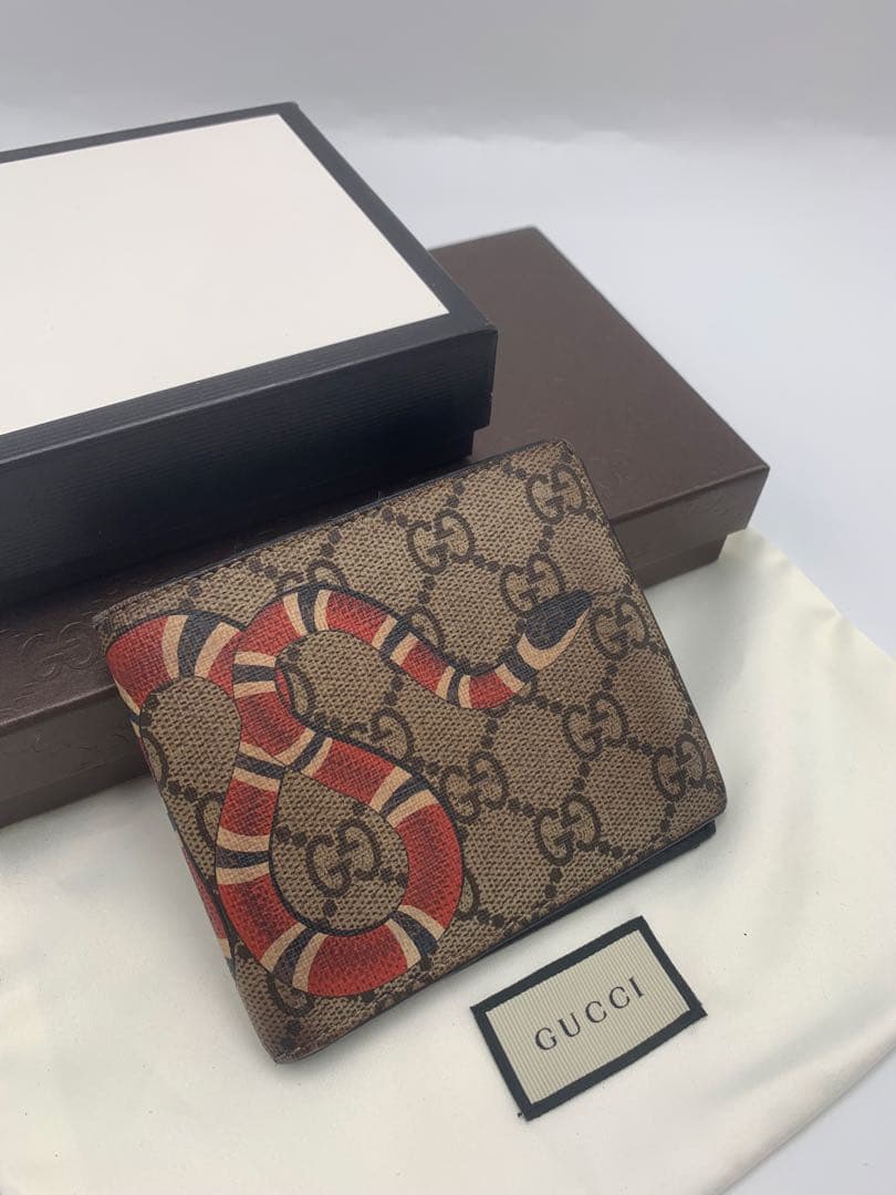 GUCCI キングスネーク GGスプリーム 二つ折り財布 GG柄 P55