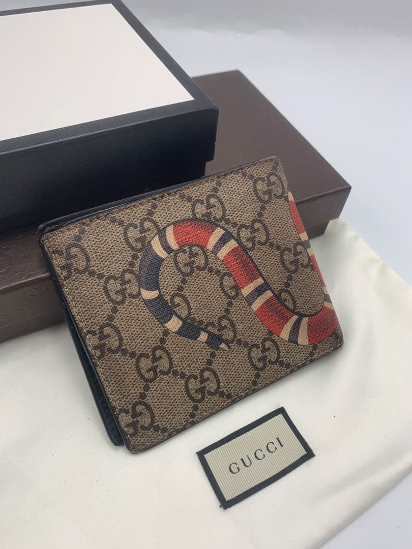 GUCCI キングスネーク GGスプリーム 二つ折り財布 GG柄 P55