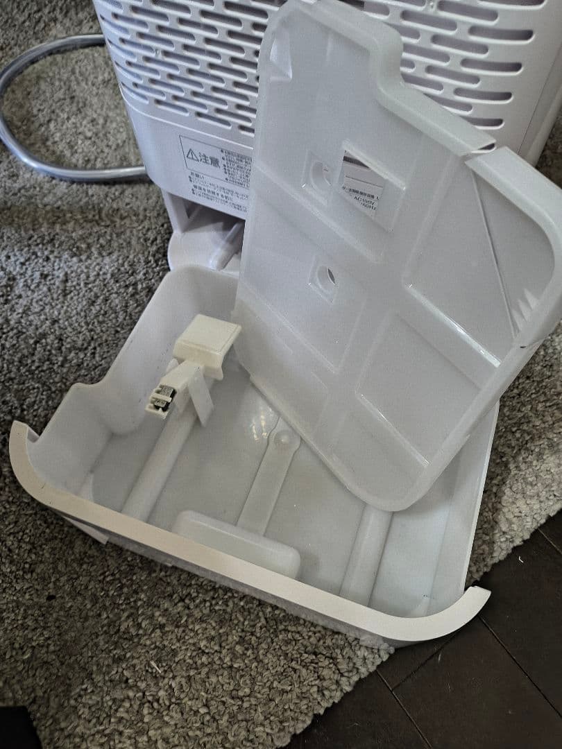 2022年製 サーキュレーター衣類乾燥除湿機 IJD-150-WH