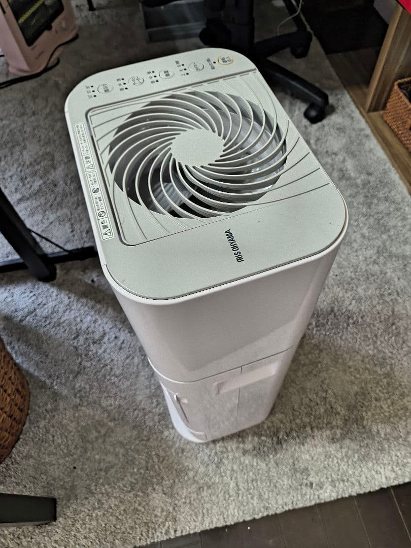 2022年製 サーキュレーター衣類乾燥除湿機 IJD-150-WH