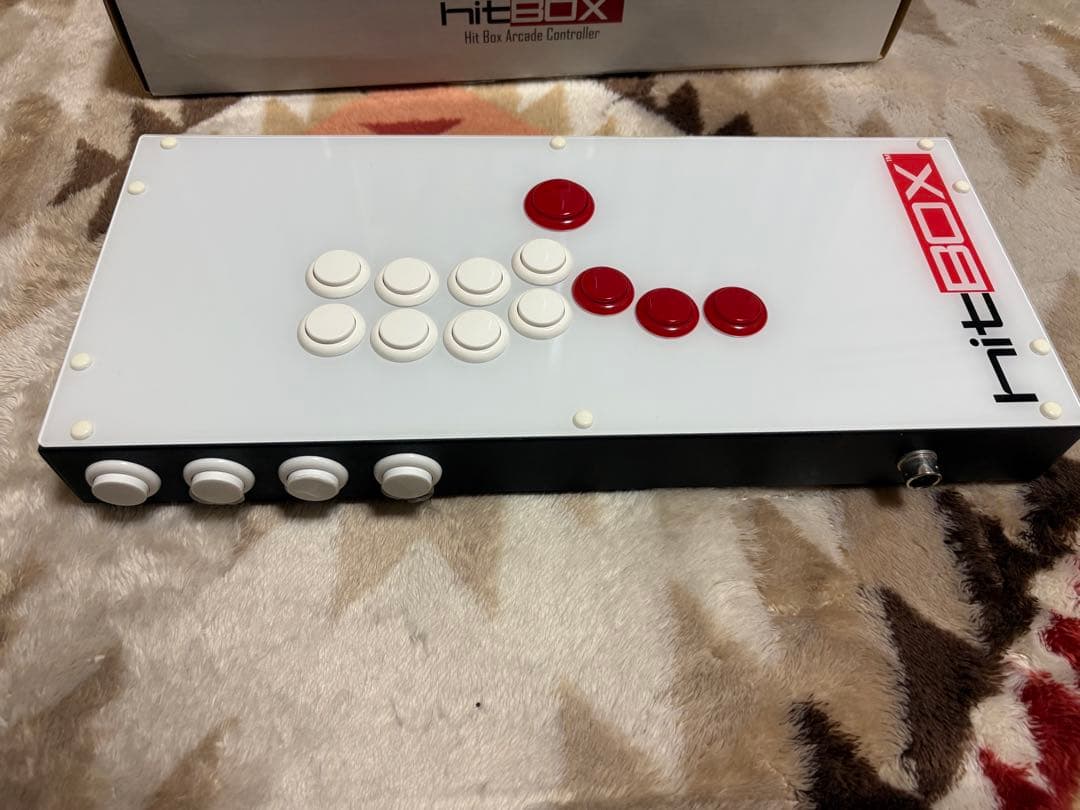 hitBOX アーケードコントローラー ホワイト/レッド