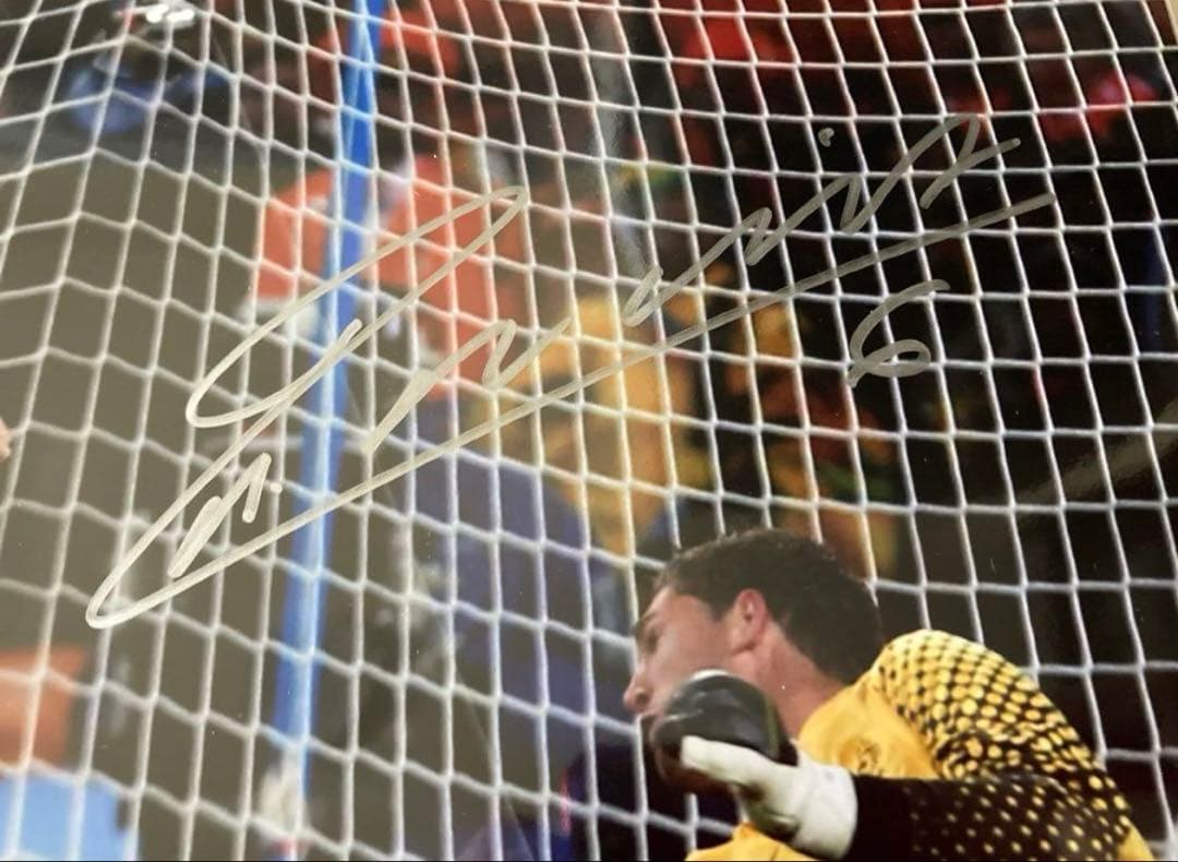 パ*ー様 【証明書付】訳あり イニエスタ直筆サイン スペイン A3サイズ相当