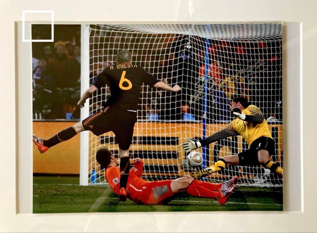 パ*ー様 【証明書付】訳あり イニエスタ直筆サイン スペイン A3サイズ相当