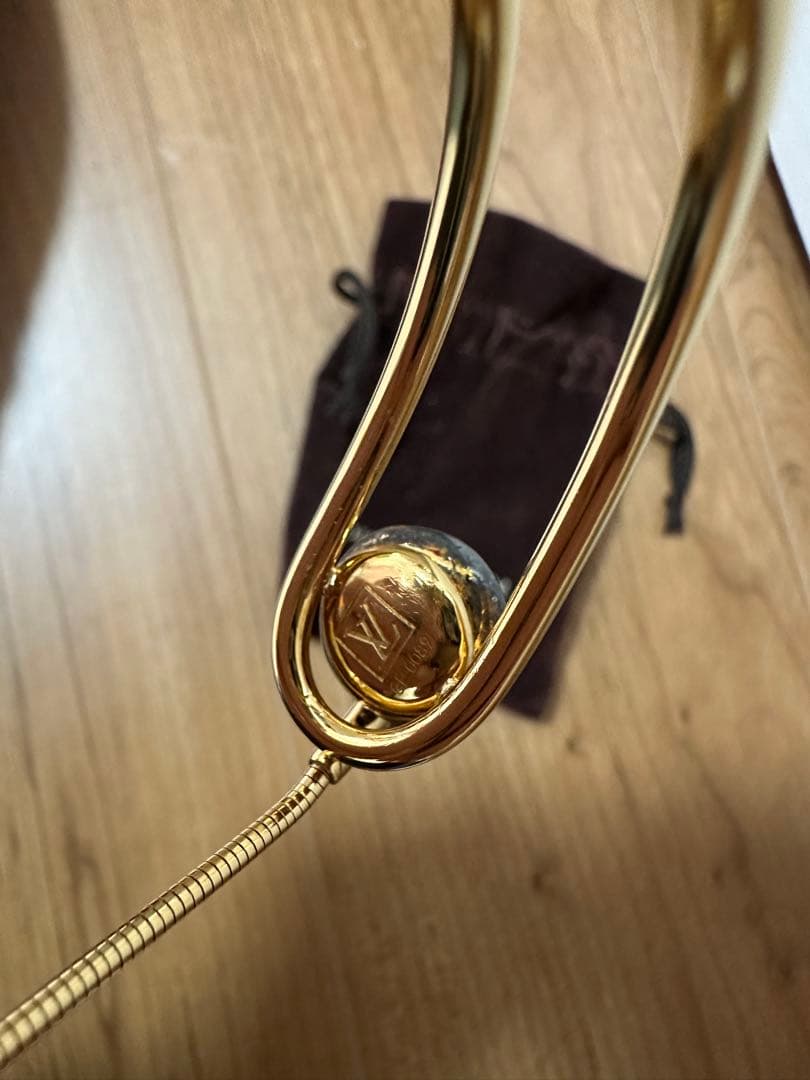 LOUIS VUITTON ゴールドバングル